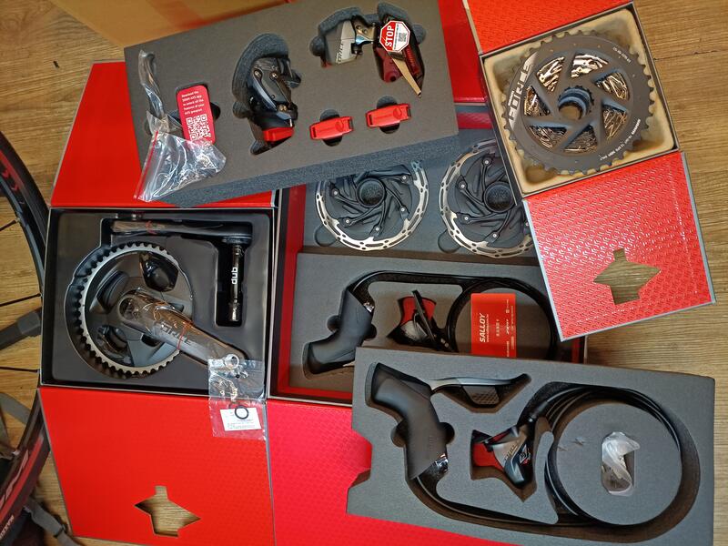 SRAM Force eTap AXS Groupset for Disc